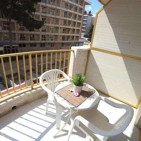 Costa Daurada -102 Internacional * Salou